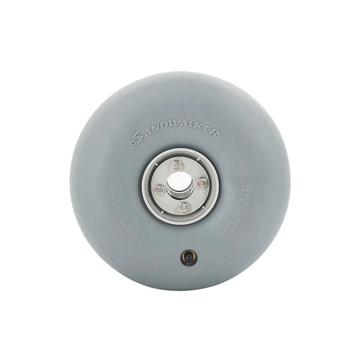 Como as rodas de praia melhoram a mobilidade em terrenos arenosos e costeiros?